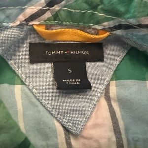 Long sleeve button down boys shirt